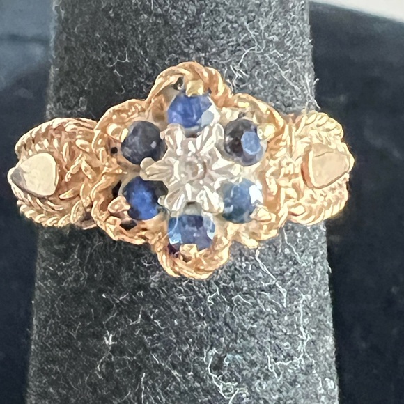 Vtg 10k yellow gold sapphire diamond Italian ring⭐️ - Picture 2 of 13